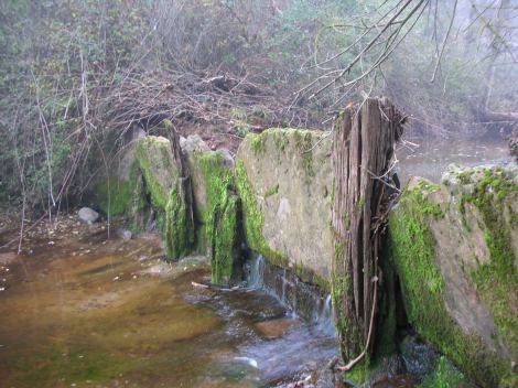 Resclosa situada davant del molí del Sors